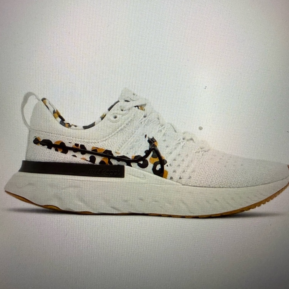 Women’s React Infinity Run Flyknit 2 Leopard Size 8 EUC